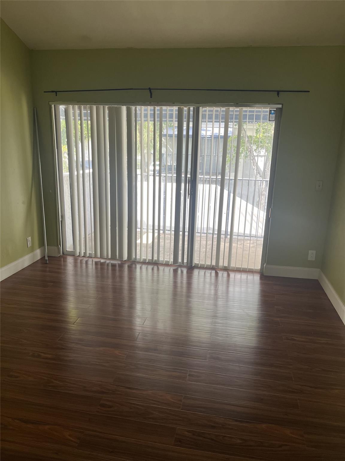 Cross Creek Twnhms - Residential Lease