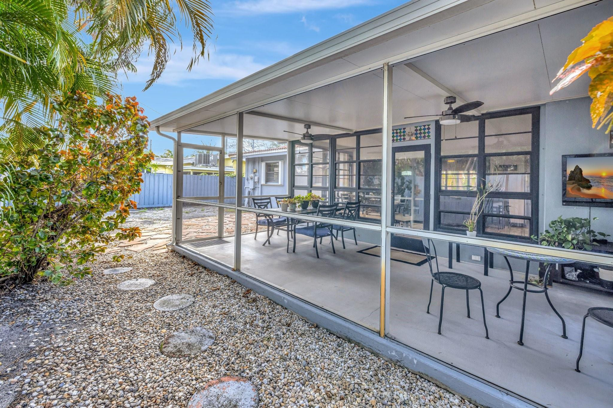ISLAND VIEW - Residential