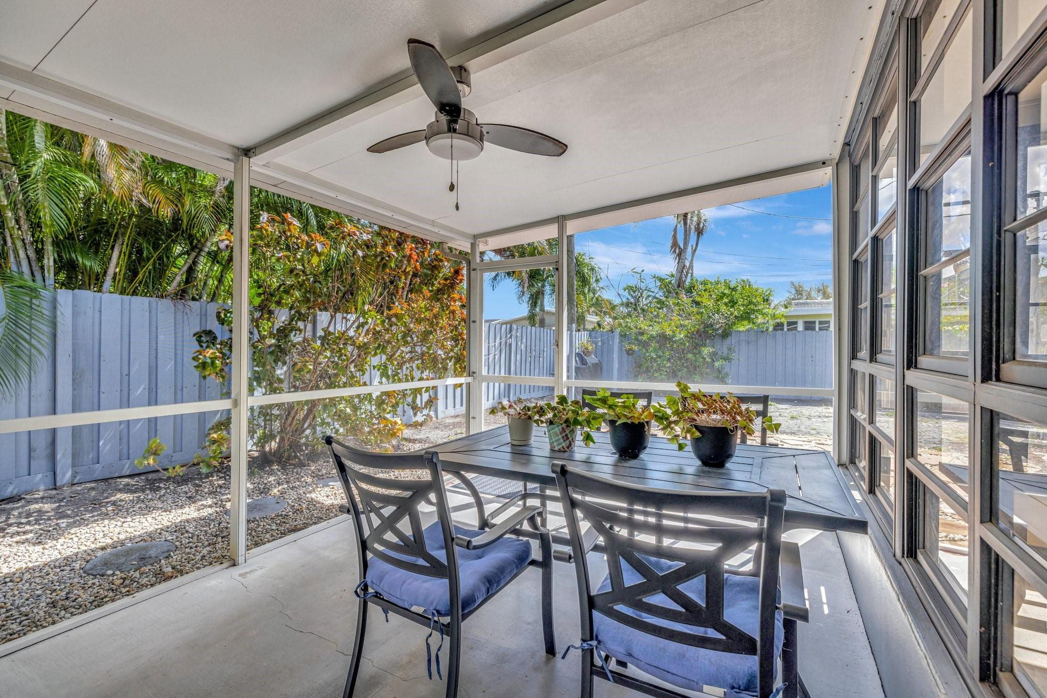 ISLAND VIEW - Residential