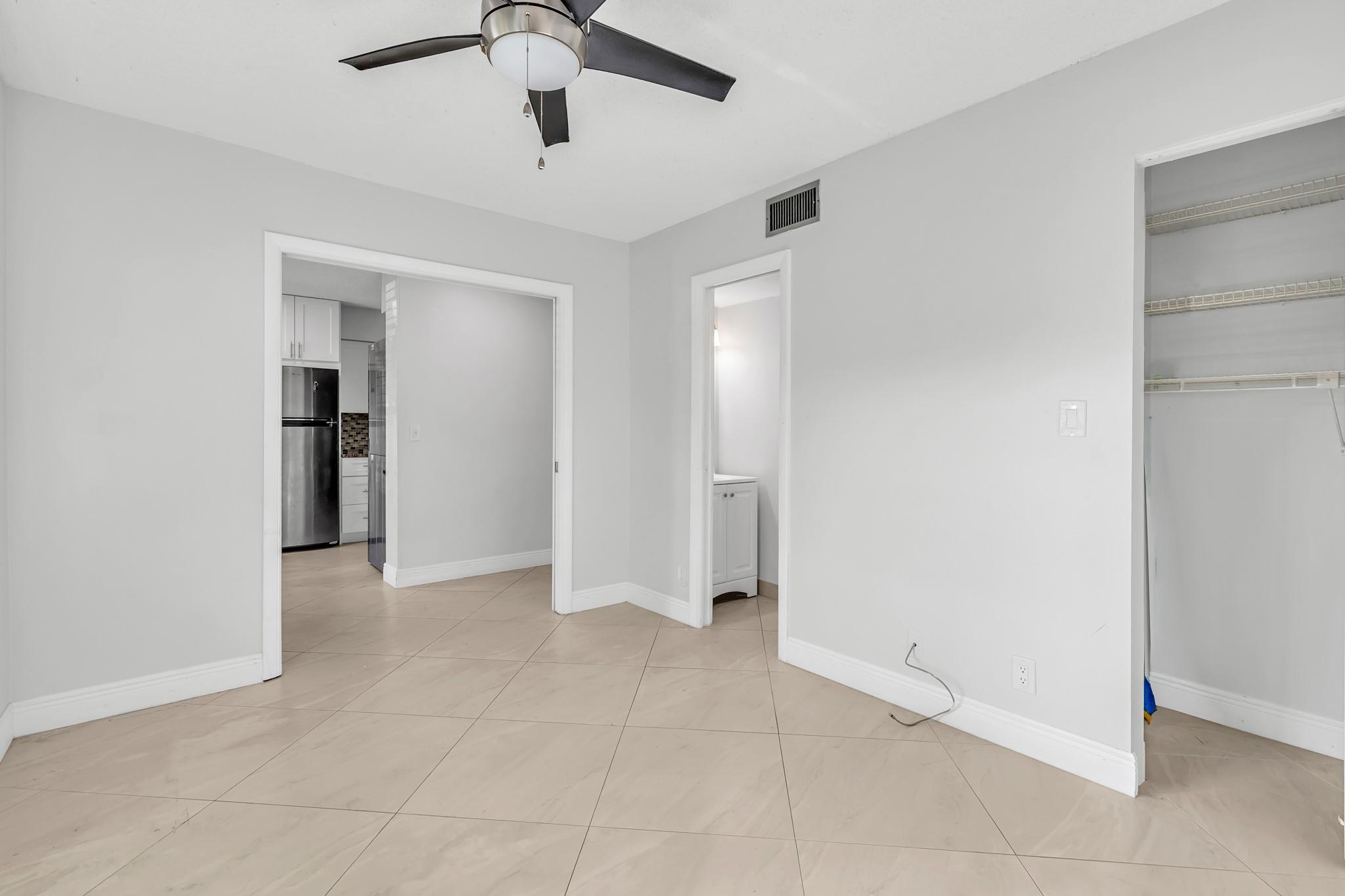 Palm Greens at Villa Del - Residential