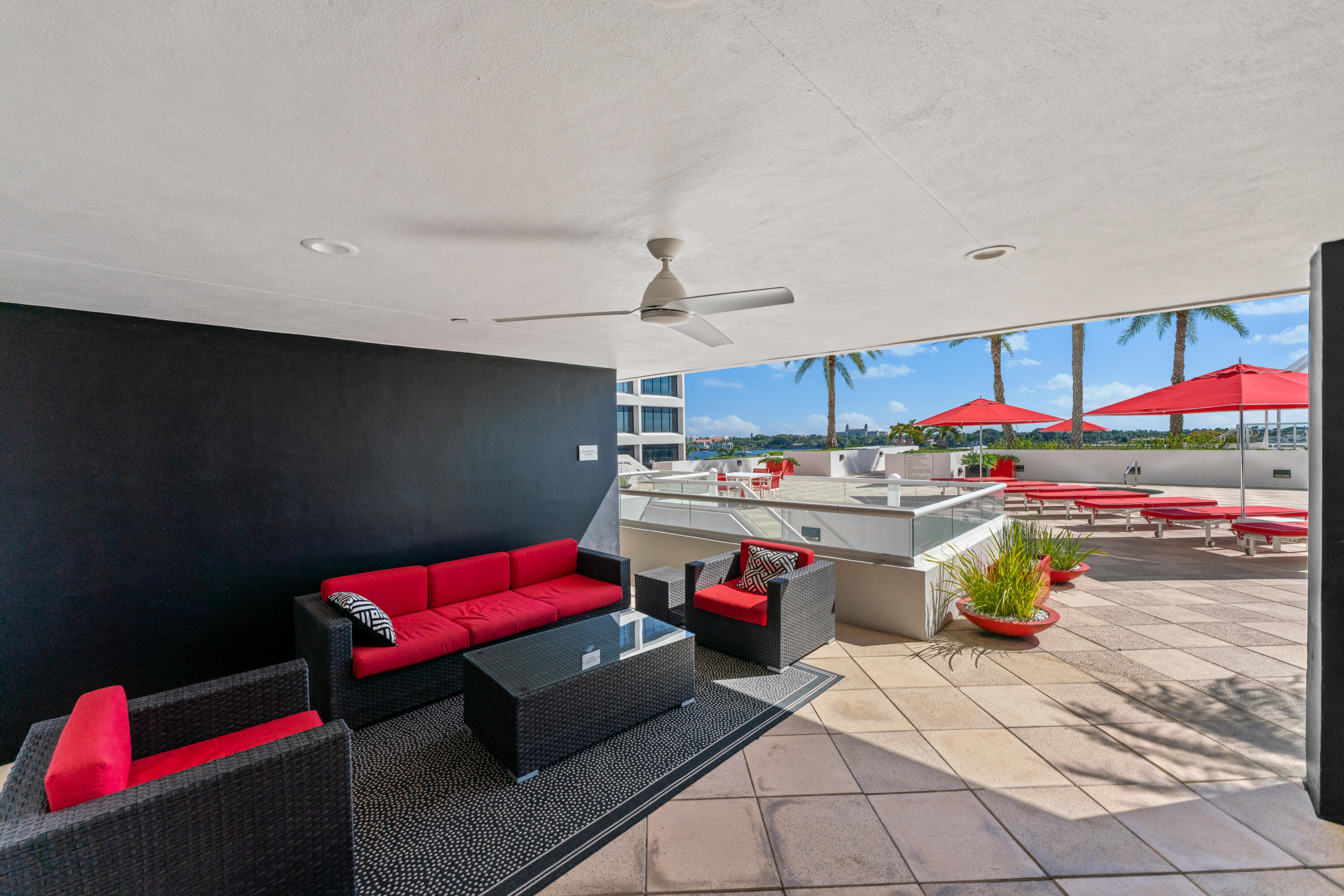 Plaza of the Palm Beaches - Residential