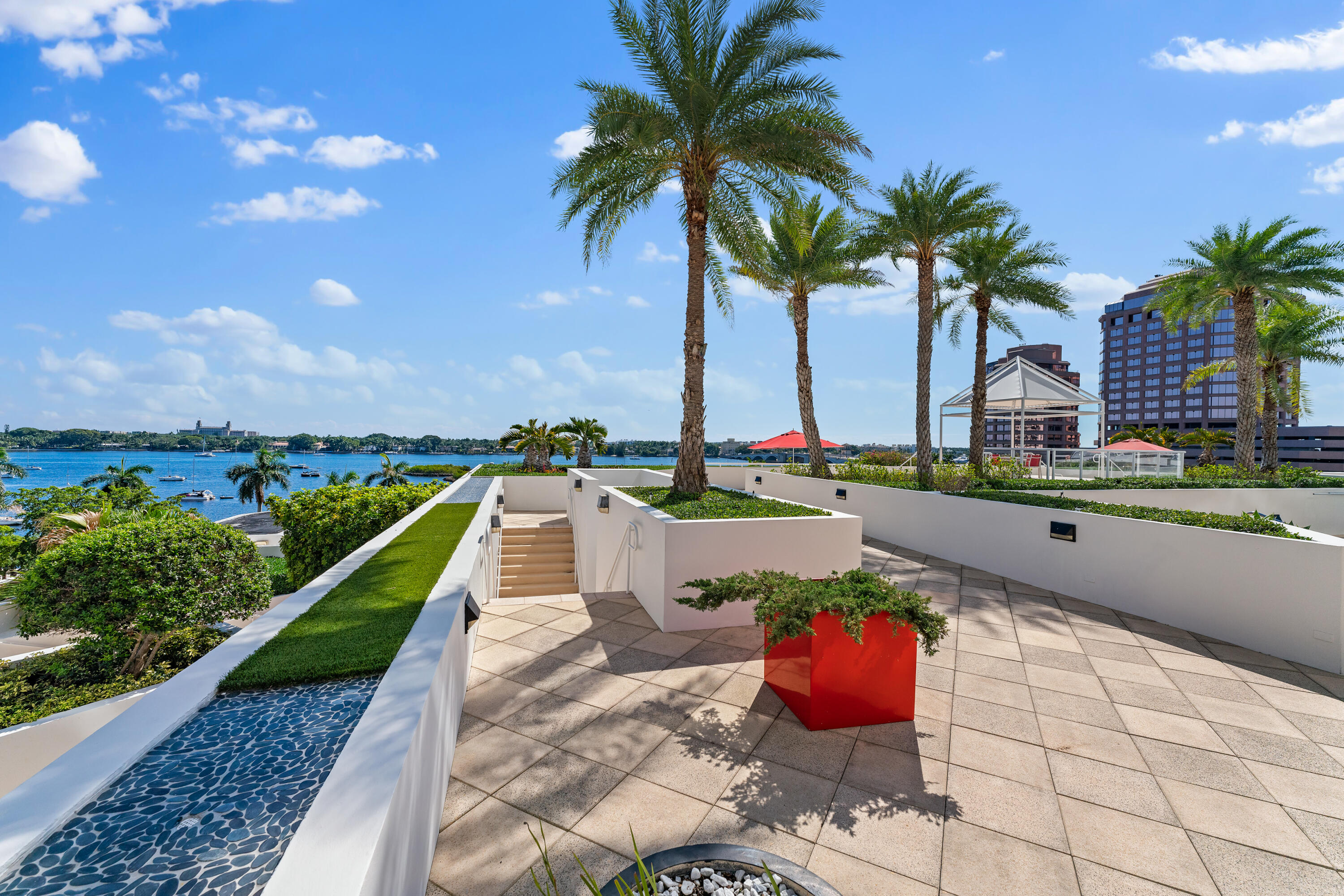 Plaza of the Palm Beaches - Residential