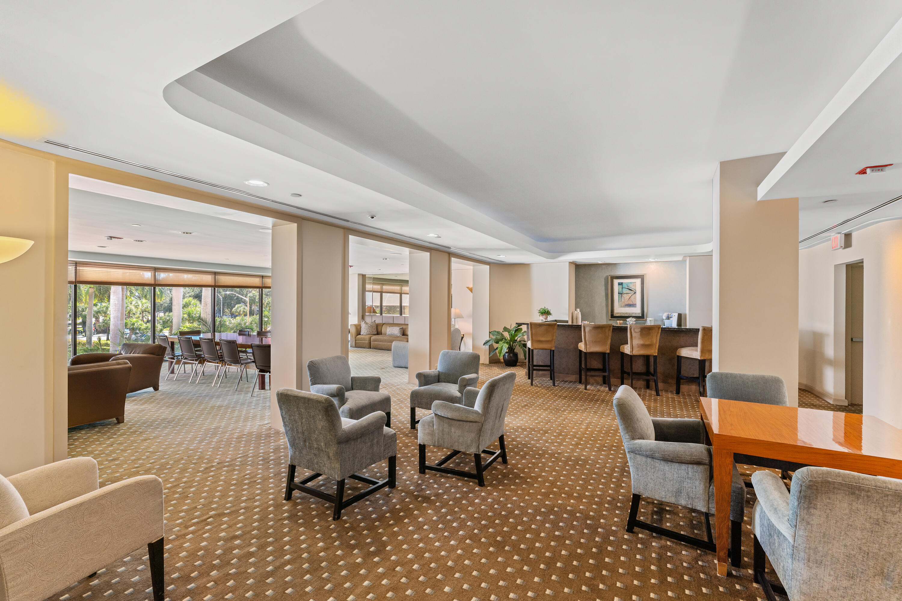 Plaza of the Palm Beaches - Residential