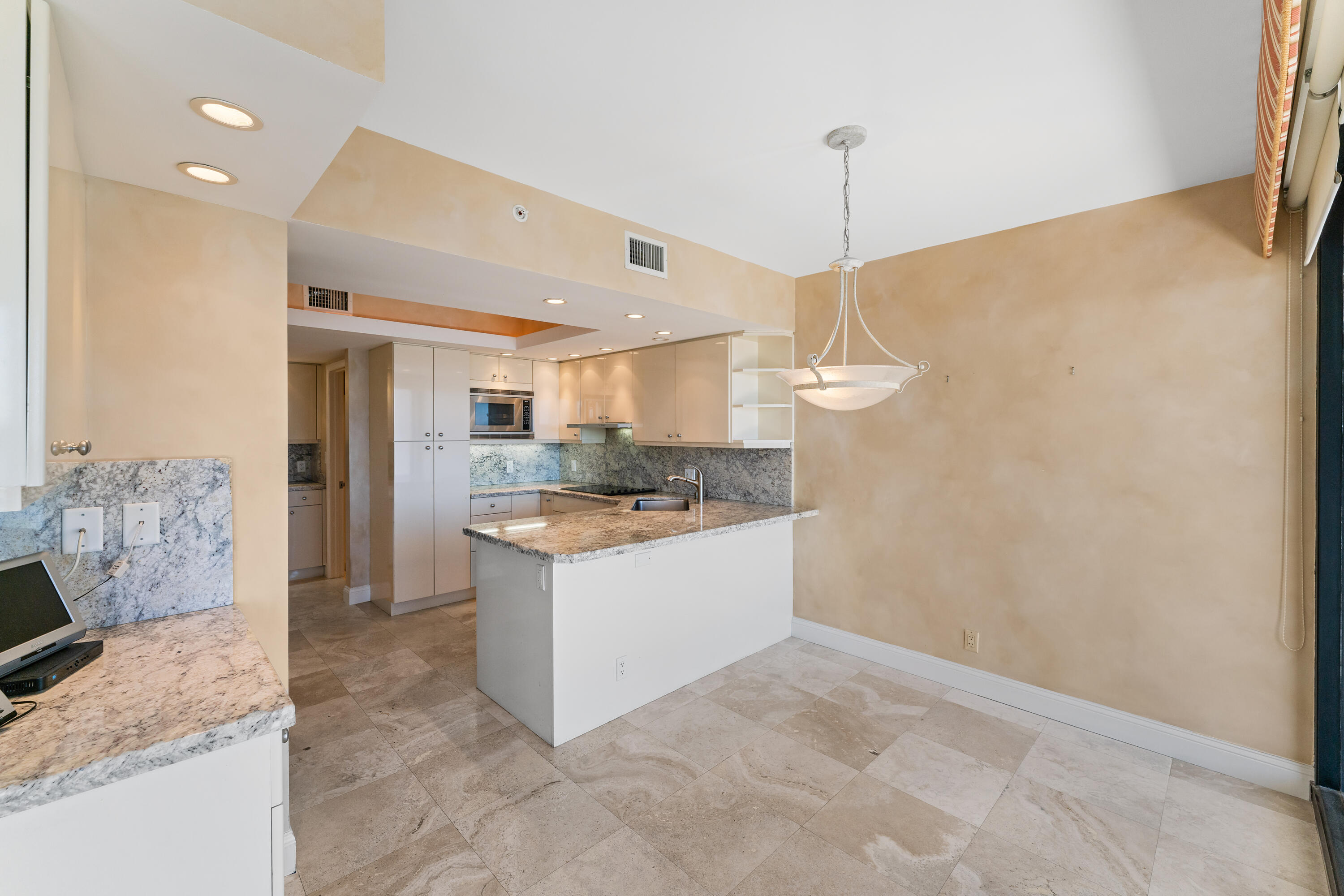 Plaza of the Palm Beaches - Residential