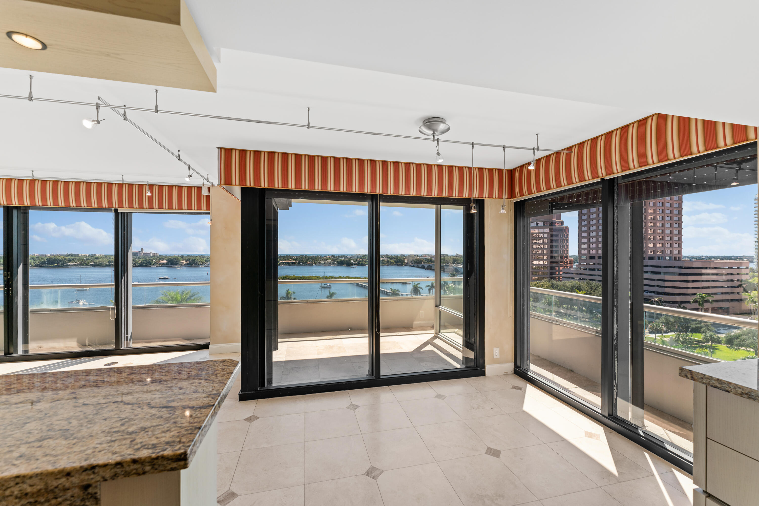 Plaza of the Palm Beaches - Residential