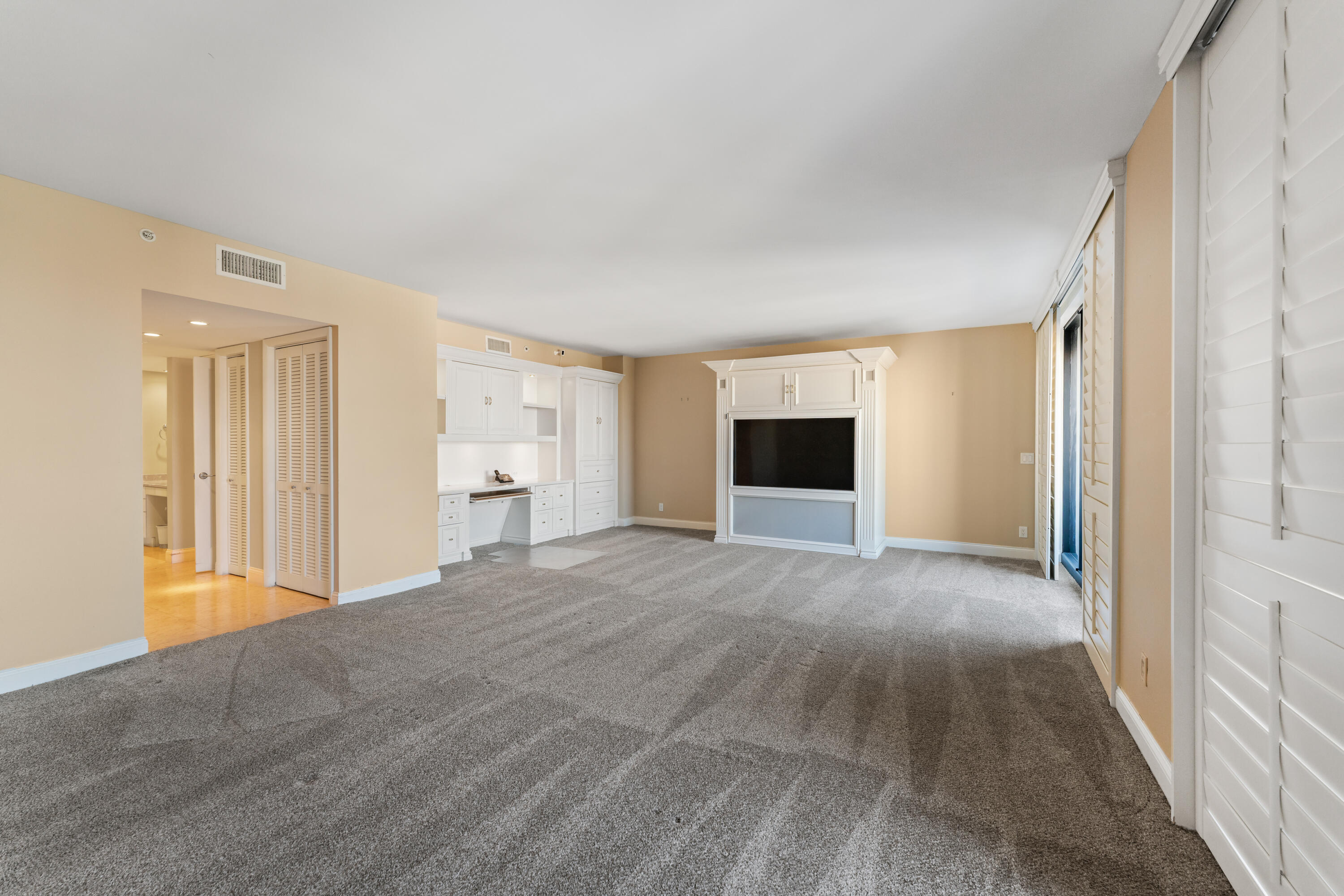 Plaza of the Palm Beaches - Residential