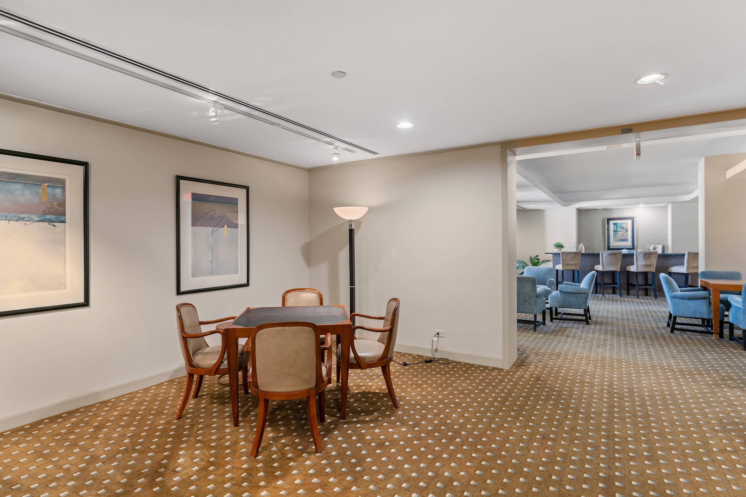 Plaza of the Palm Beaches - Residential