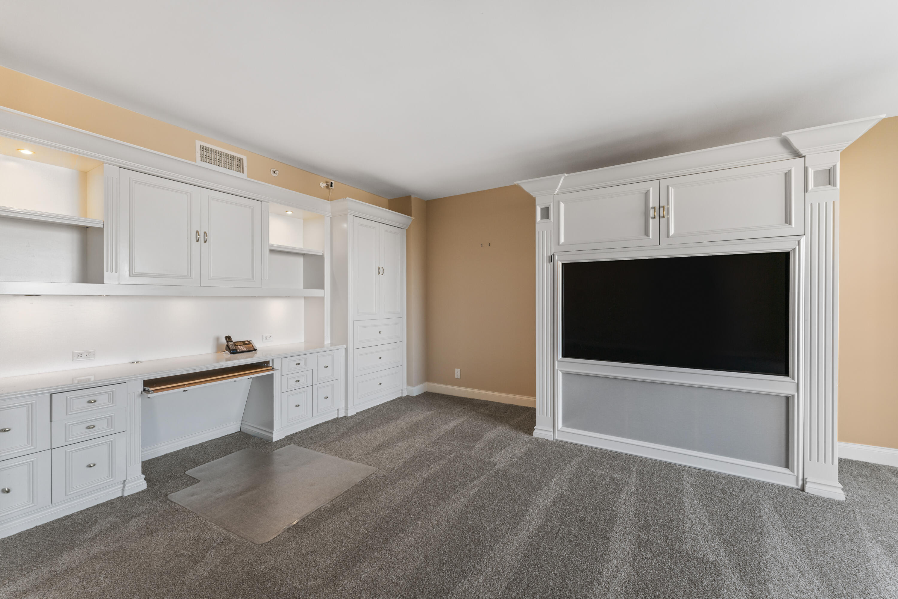 Plaza of the Palm Beaches - Residential