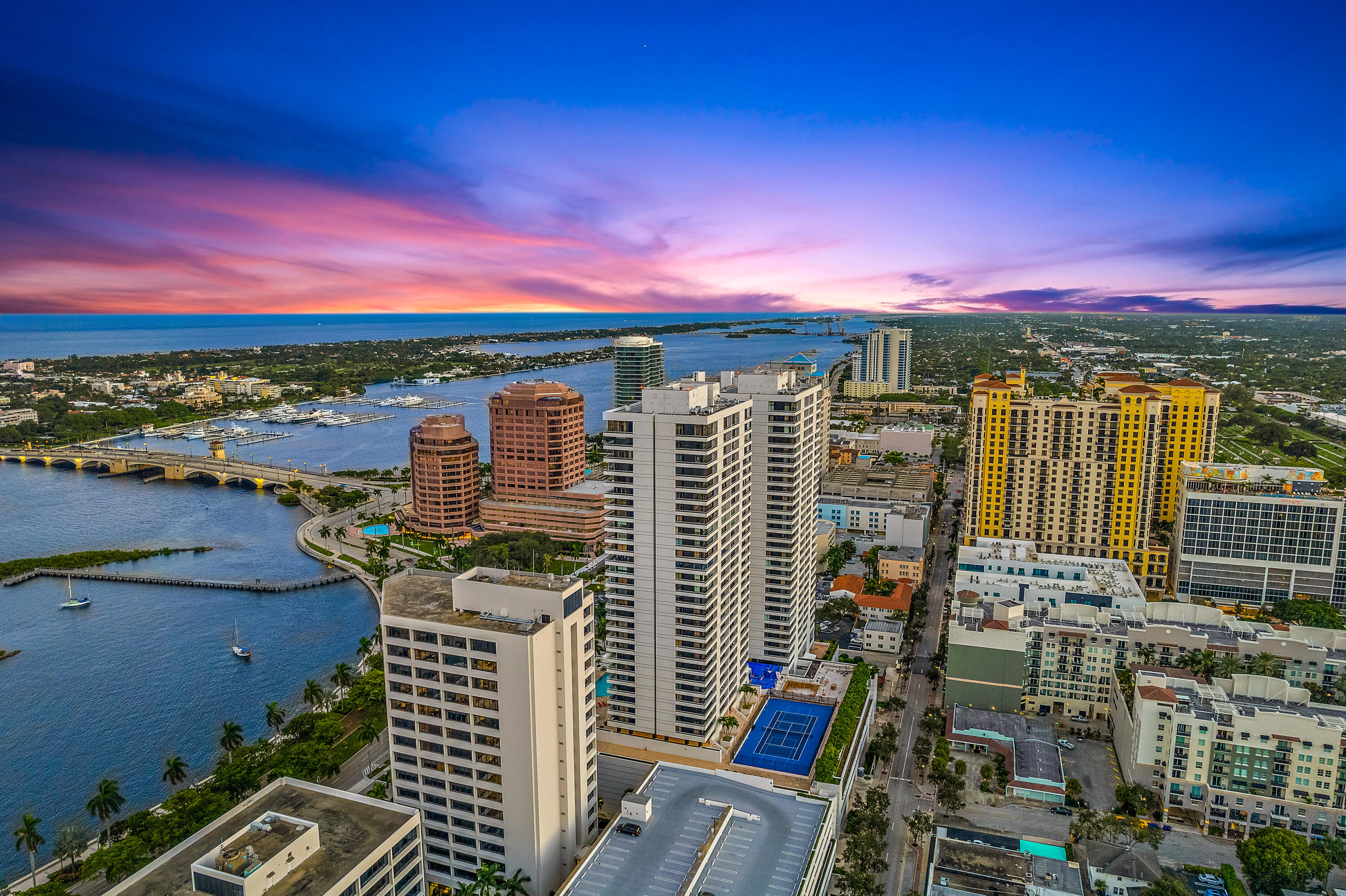 Plaza of the Palm Beaches - Residential