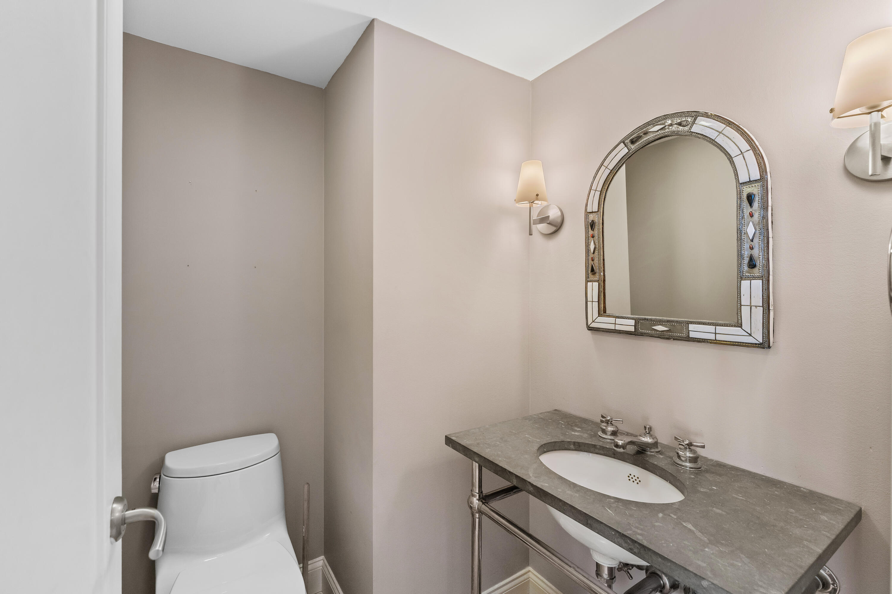 Plaza of the Palm Beaches - Residential