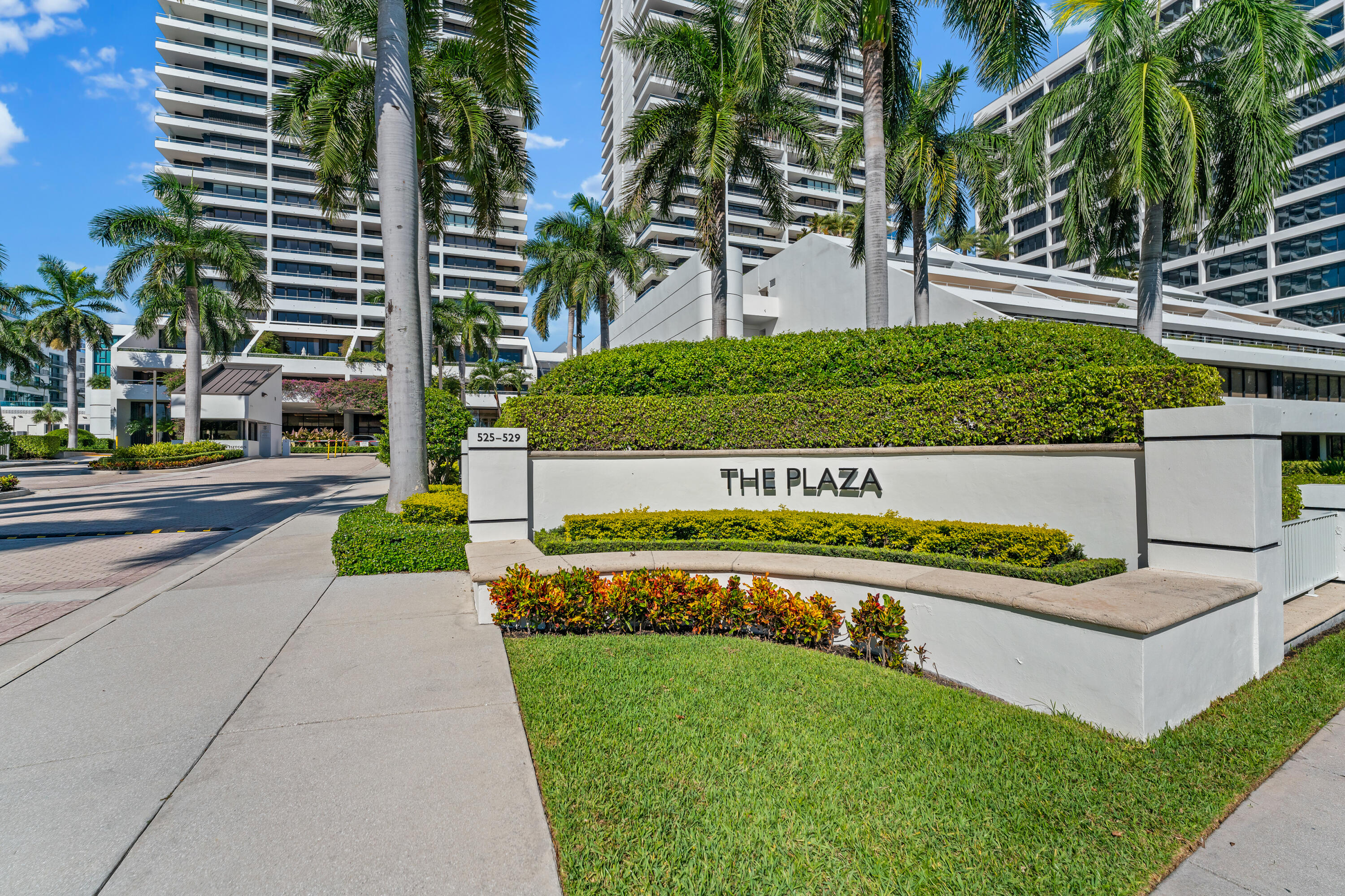 Plaza of the Palm Beaches - Residential
