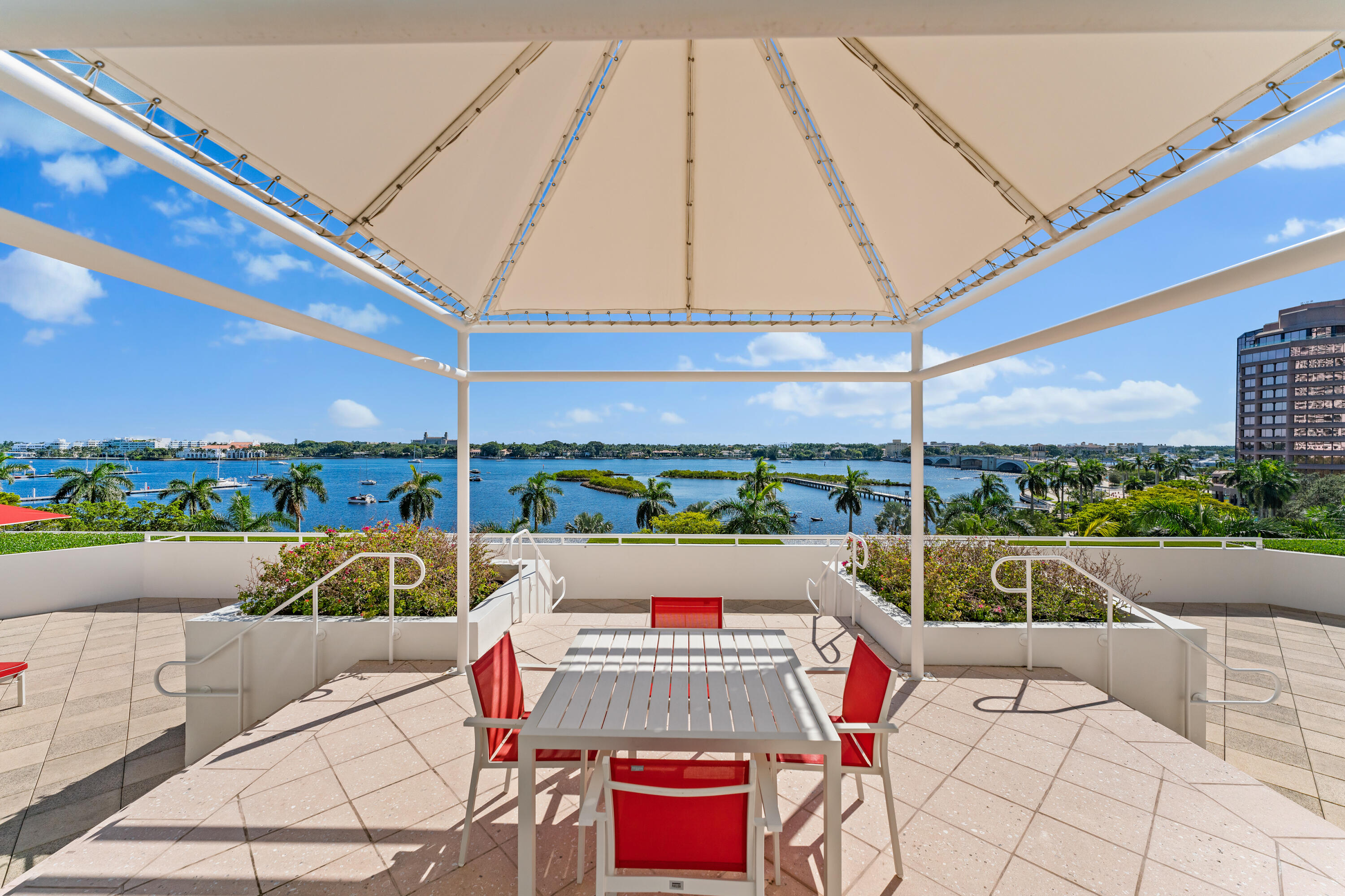 Plaza of the Palm Beaches - Residential