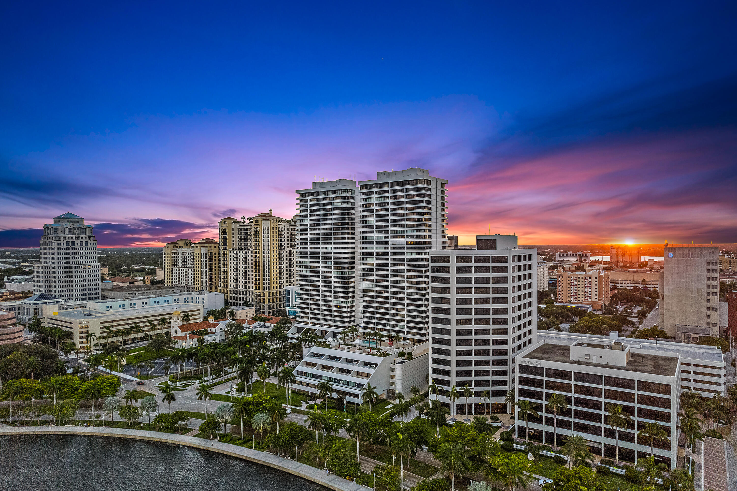 Plaza of the Palm Beaches - Residential