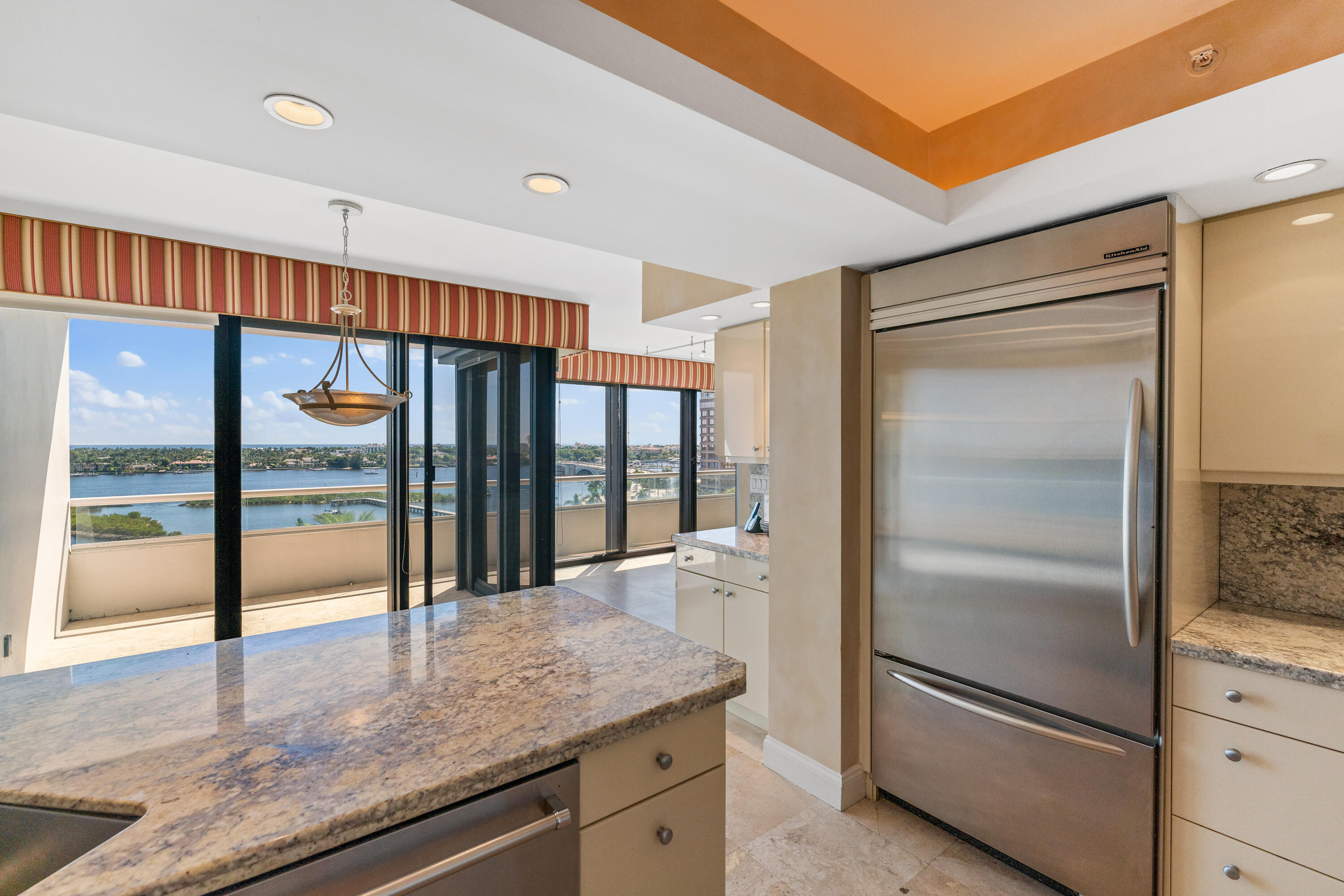 Plaza of the Palm Beaches - Residential