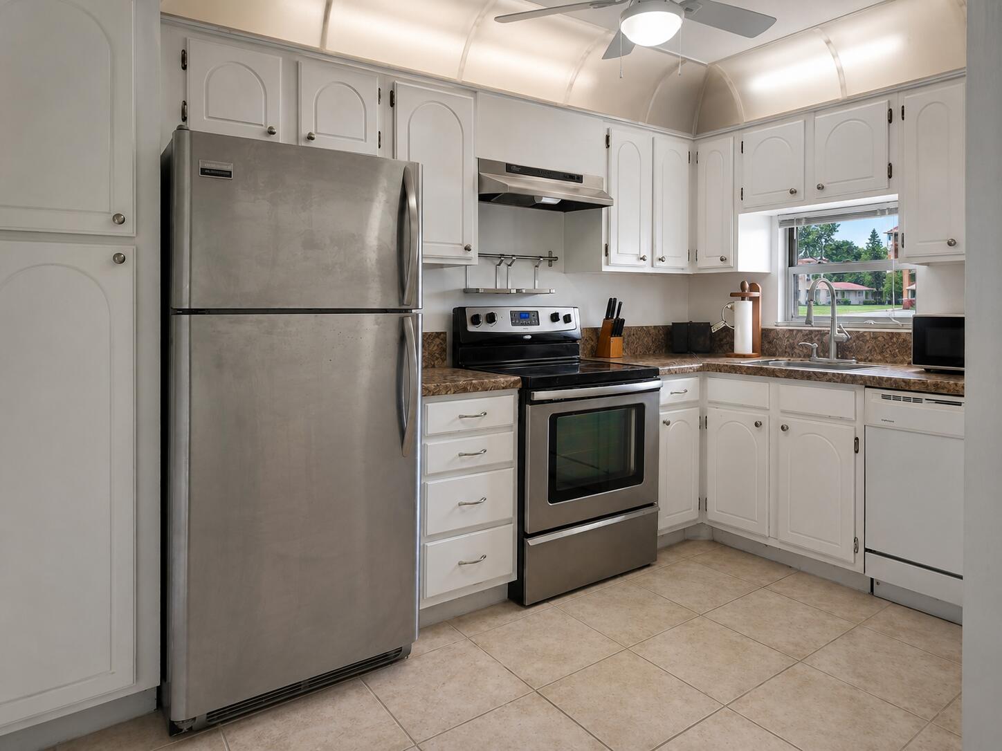 8962 S Hollybrook Boulevard 205