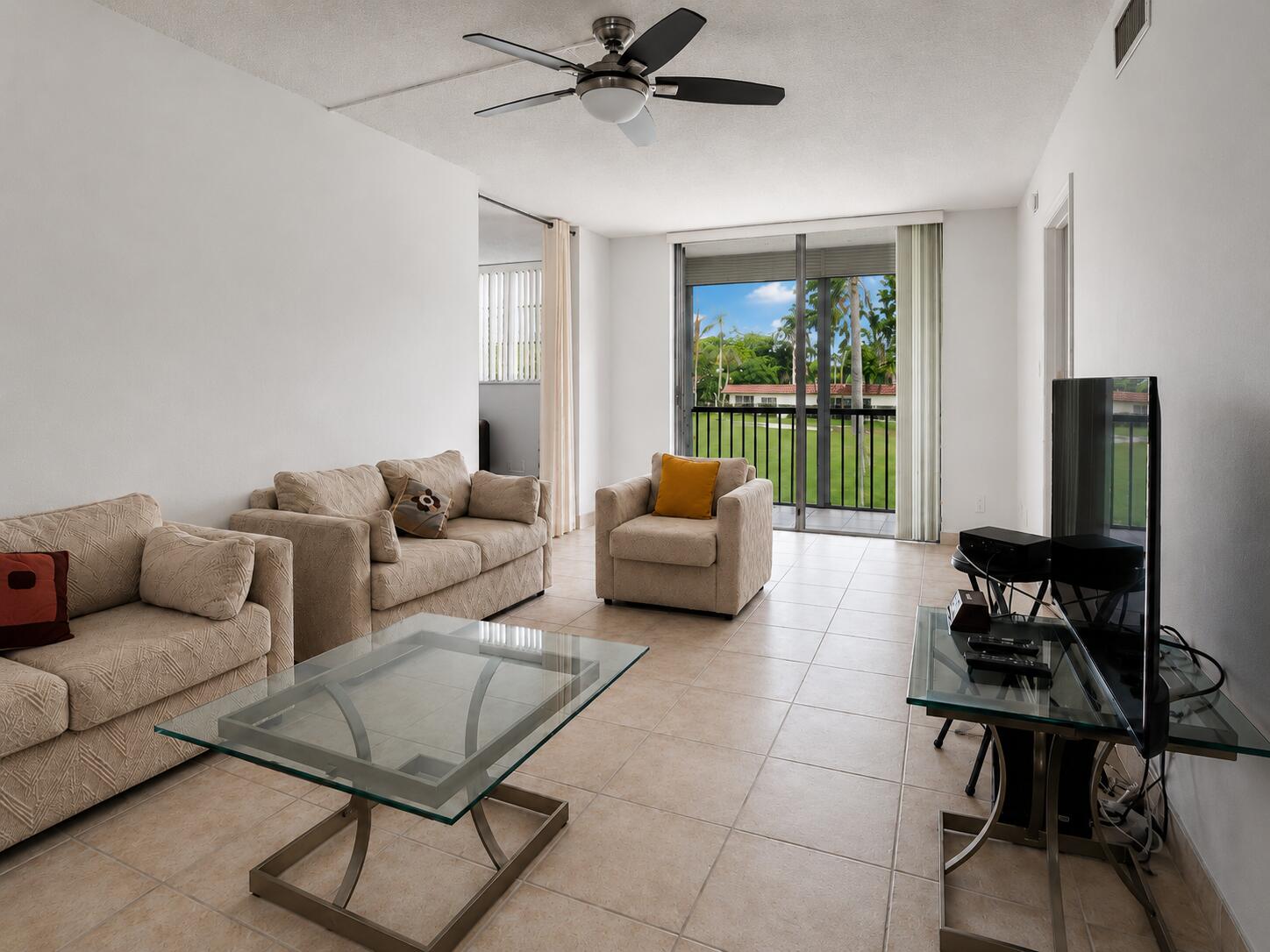8962 S Hollybrook Boulevard 205