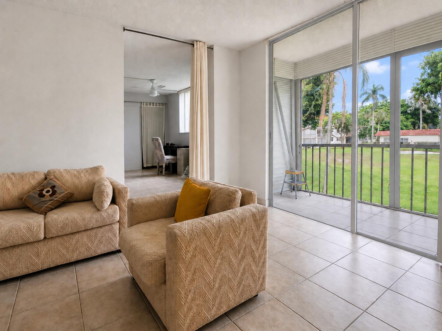 8962 S Hollybrook Boulevard 205