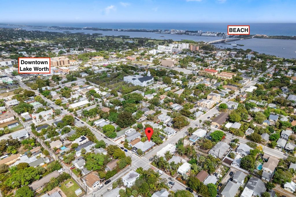 Photo of 618 3rd Avenue S, Lake Worth Beach, FL 33460 (MLS # R11069017)