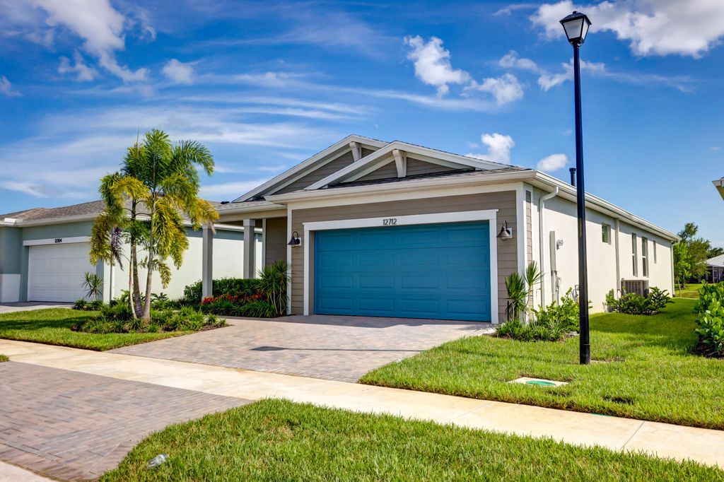 Photo of 12712 SW Eleanor Drive, Port Saint Lucie, FL 34987 (MLS # B26047139)