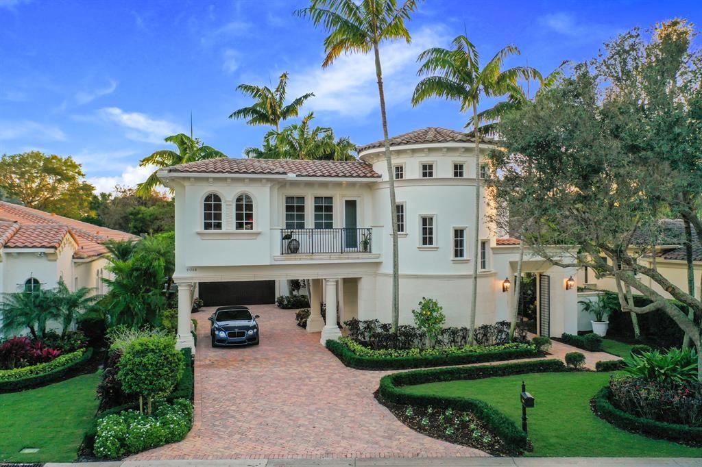 Photo of 11208 Orange Hibiscus Lane, Palm Beach Gardens, FL 33418 (MLS # R10695521)