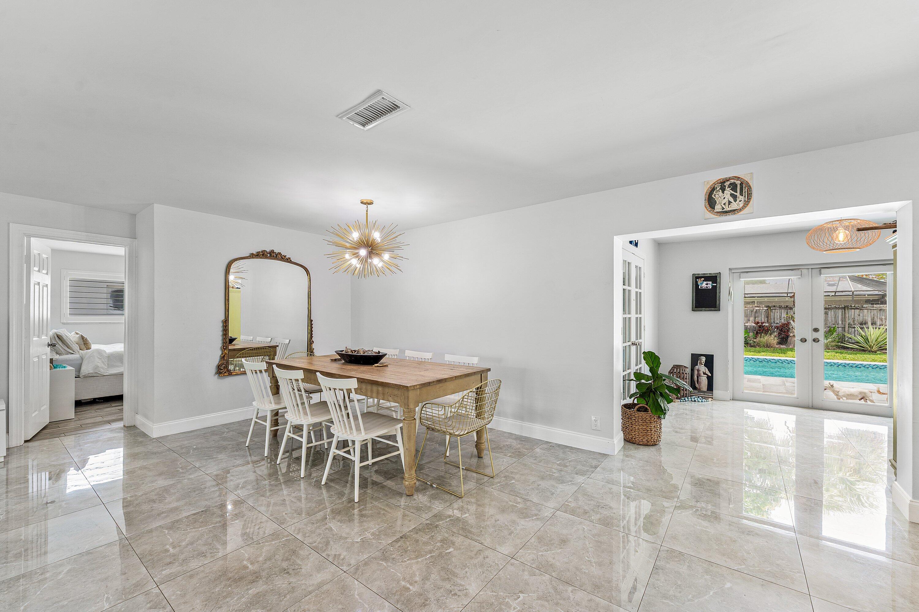 COUNTRY CLUB VILLAGE - Residential
