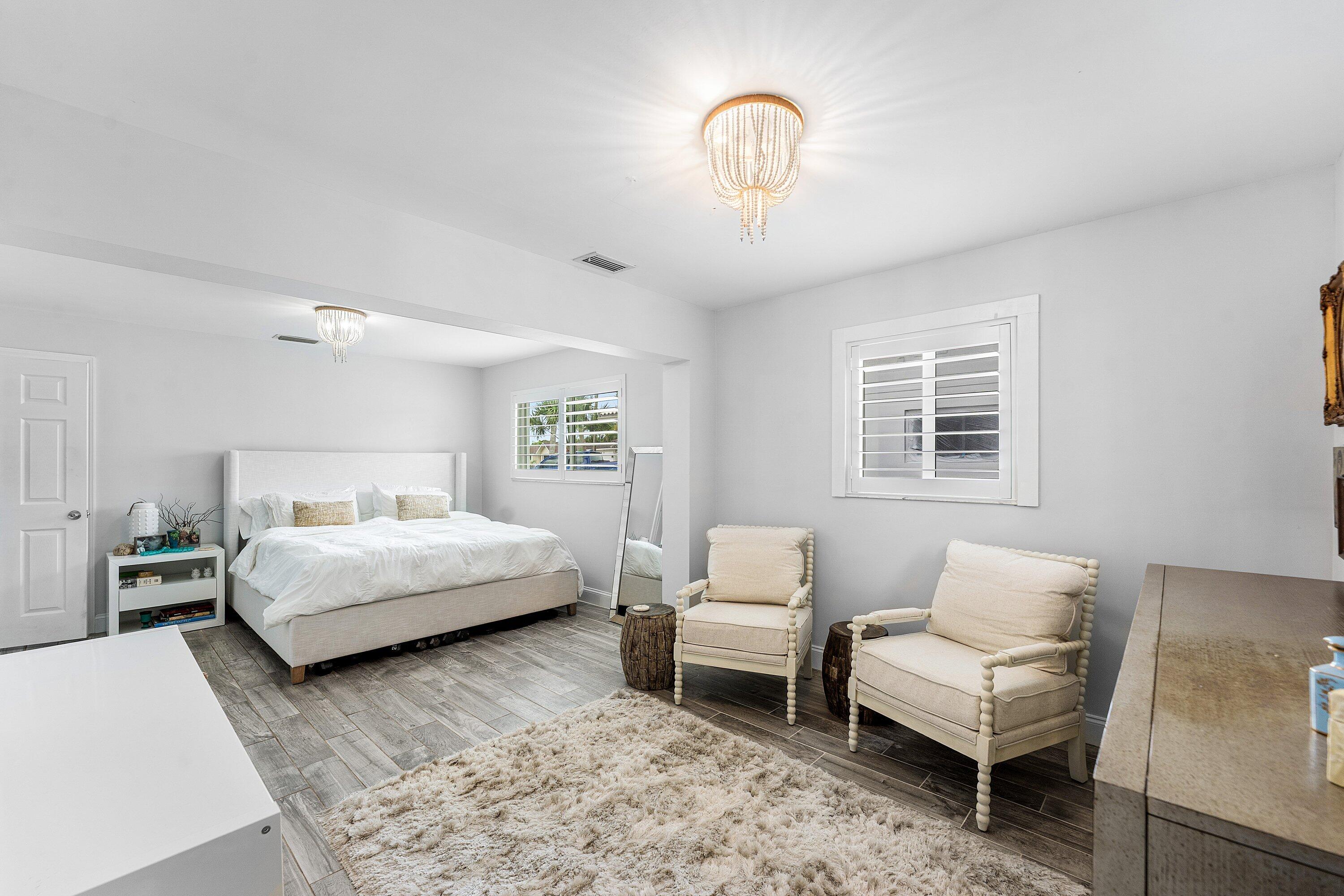 COUNTRY CLUB VILLAGE - Residential