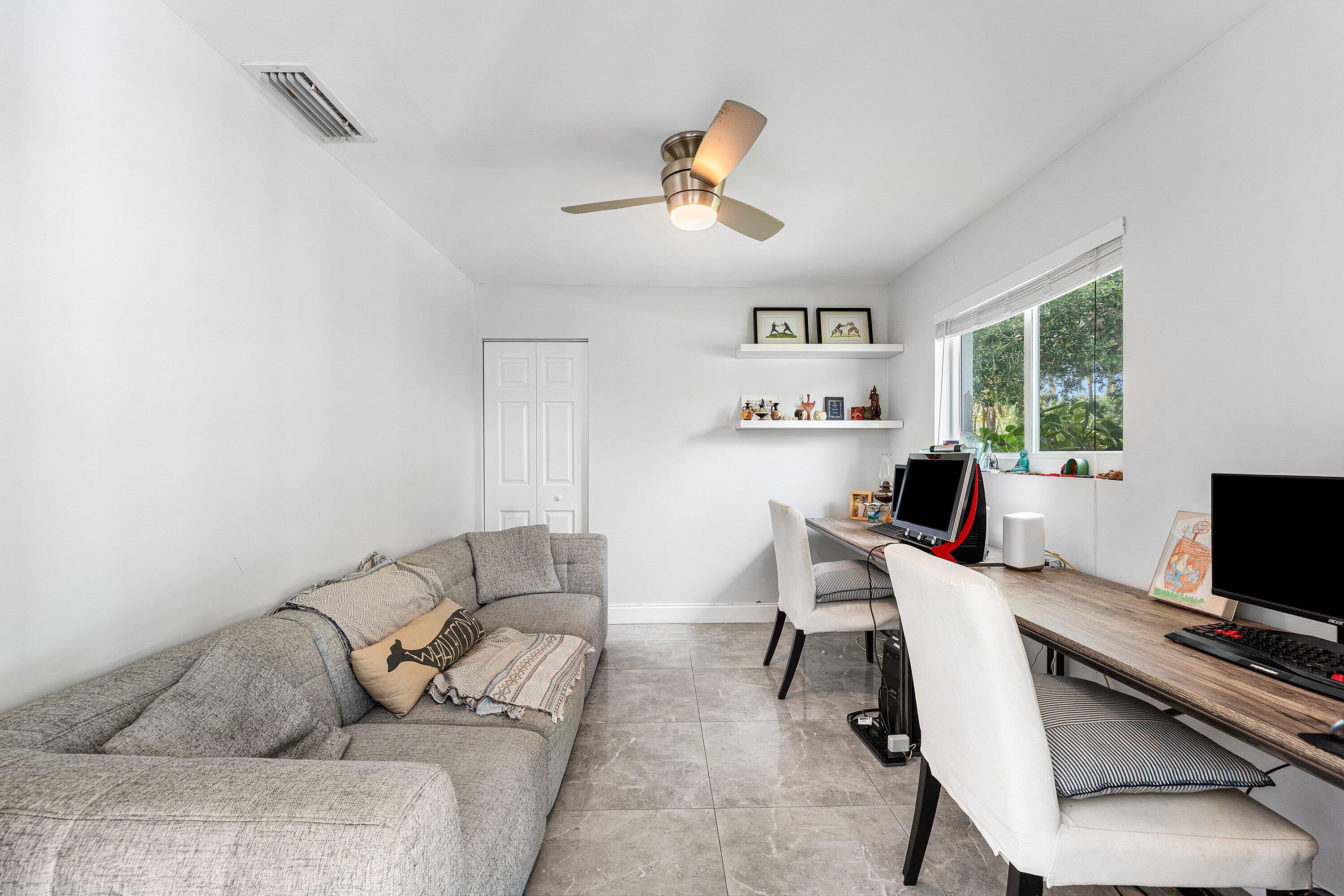COUNTRY CLUB VILLAGE - Residential
