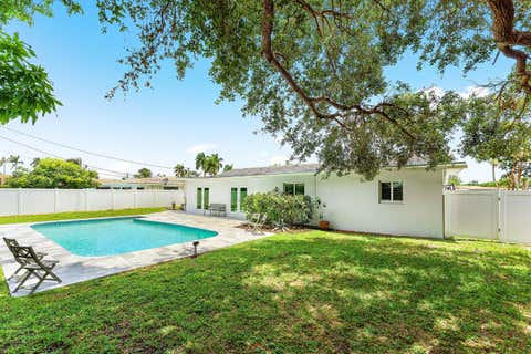 Tiny photo for 581 NW 13th Drive, Boca Raton, FL 33486 (MLS # B26034172)