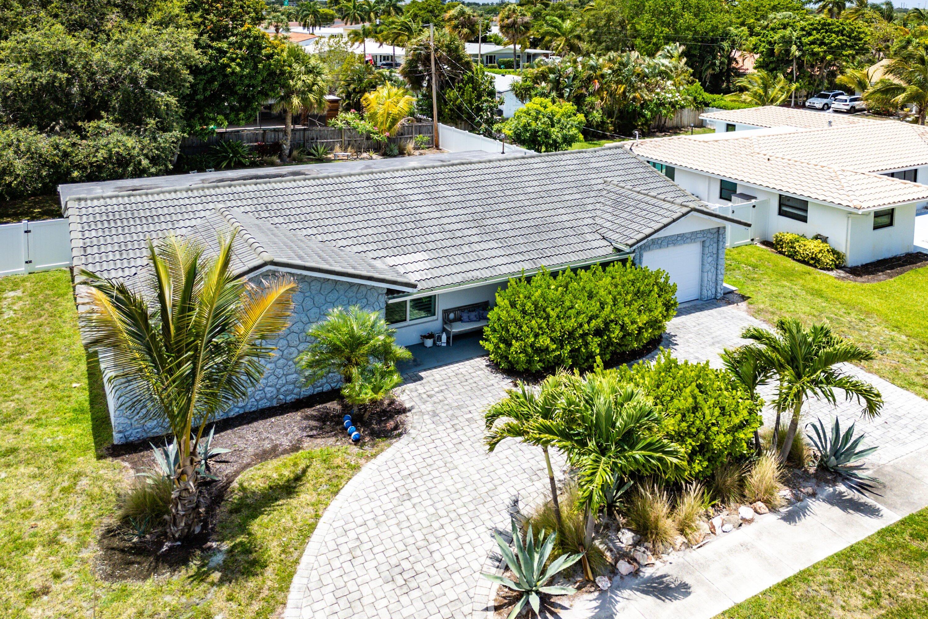 COUNTRY CLUB VILLAGE - Residential