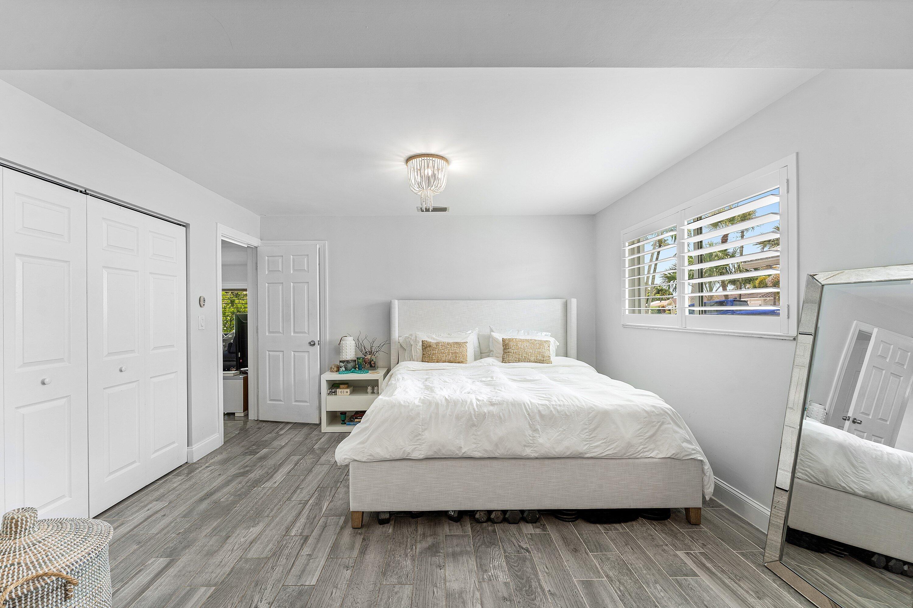 COUNTRY CLUB VILLAGE - Residential