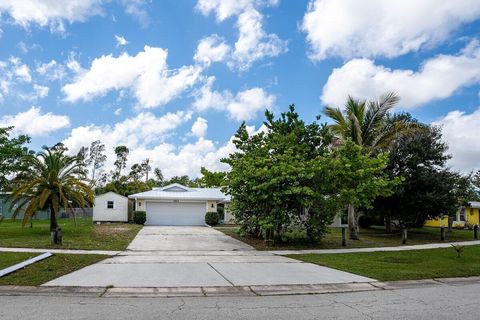 A home in Port St Lucie