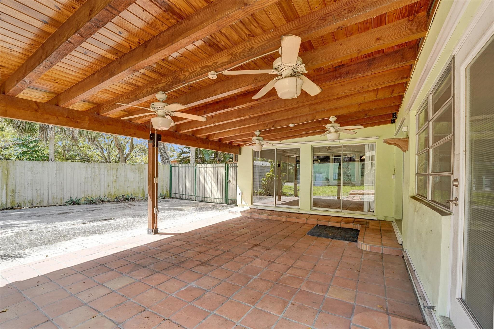 Country Club Estates - Residential