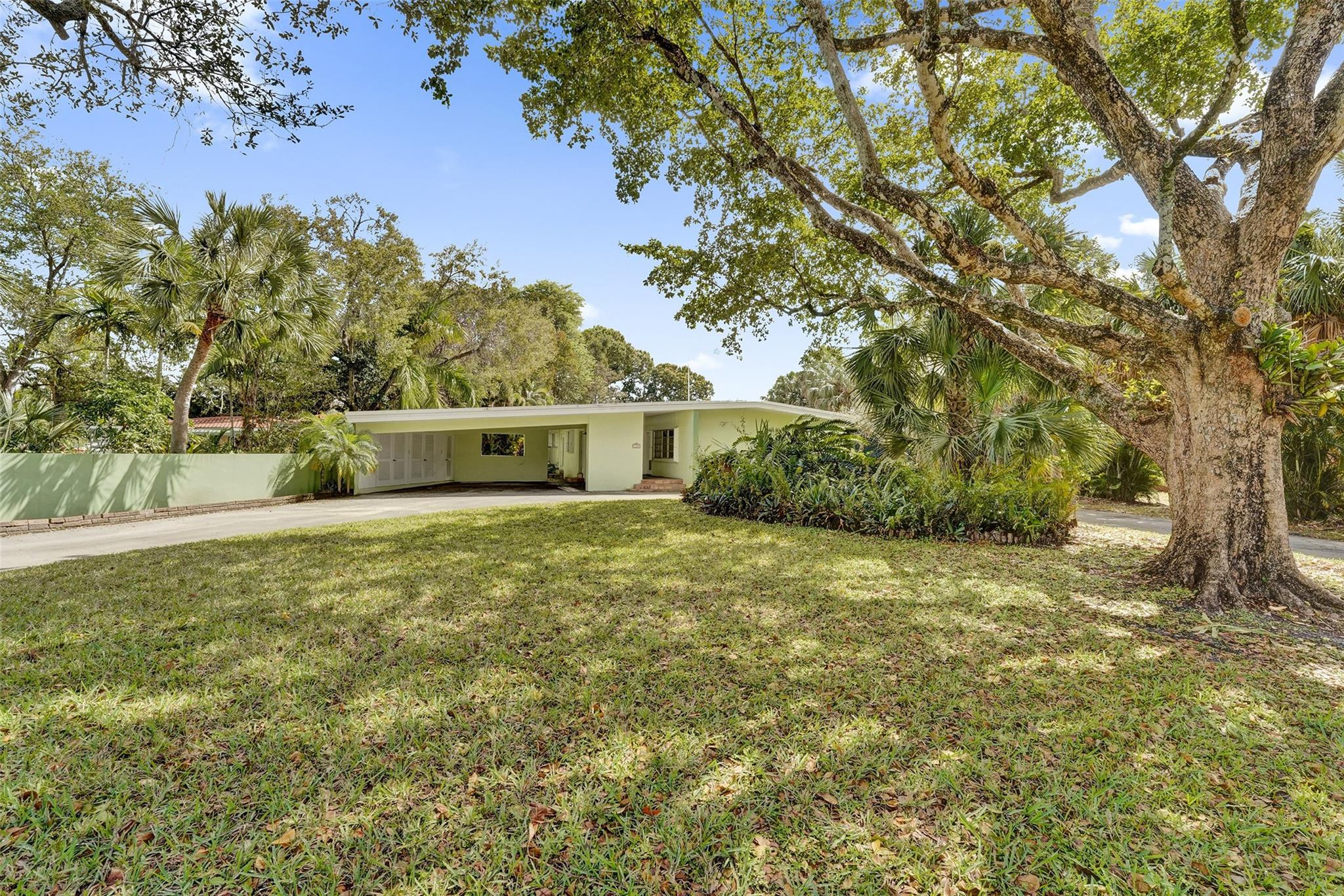 Country Club Estates - Residential