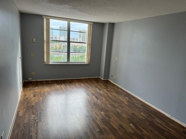 Winston Towers 300 - Residential