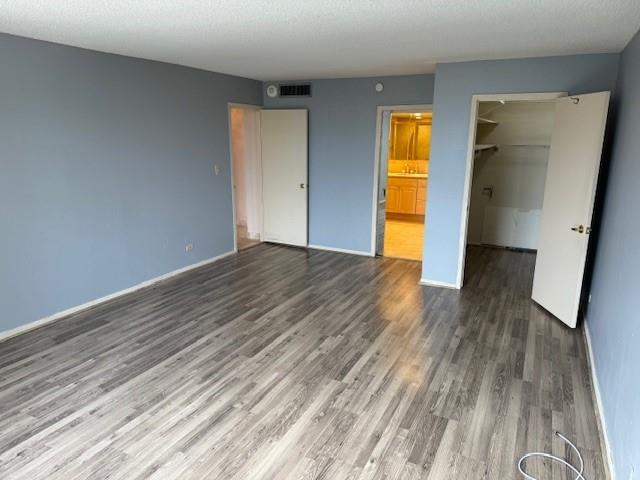 Winston Towers 300 - Residential