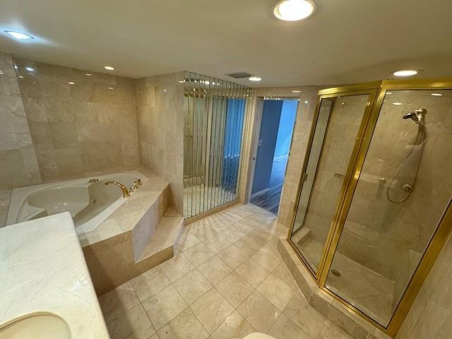 Winston Towers 300 - Residential