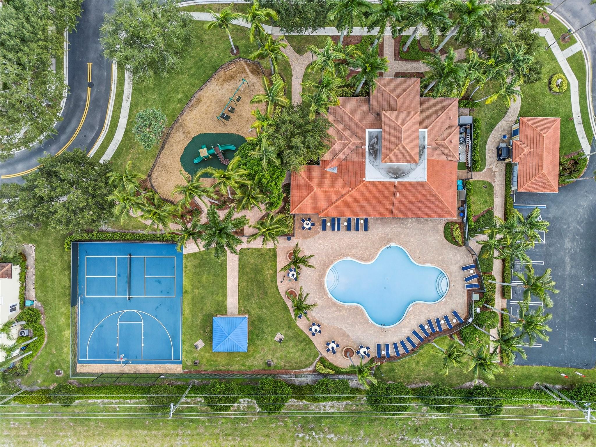 QUANTUM PARK TOWNHOMES - Residential