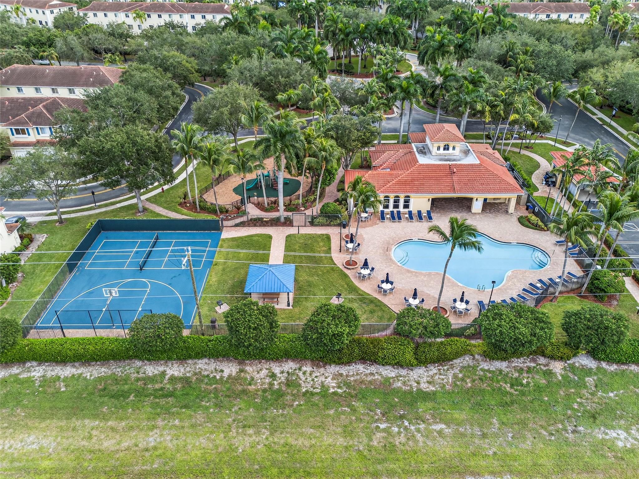 QUANTUM PARK TOWNHOMES - Residential