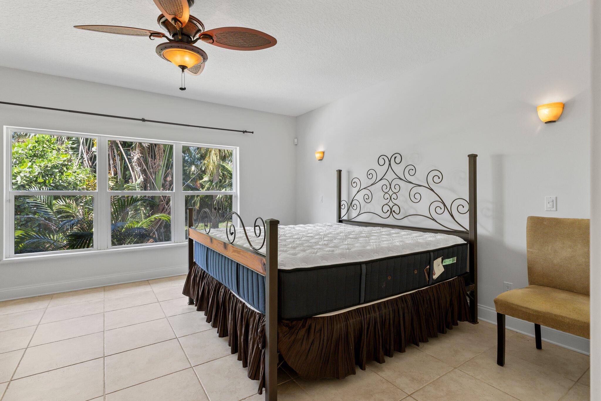 566100 SW Stuart ACREAGE - Residential Lease