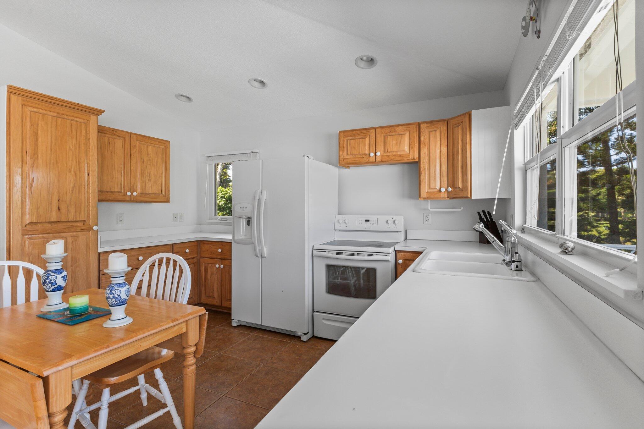 566100 SW Stuart ACREAGE - Residential Lease