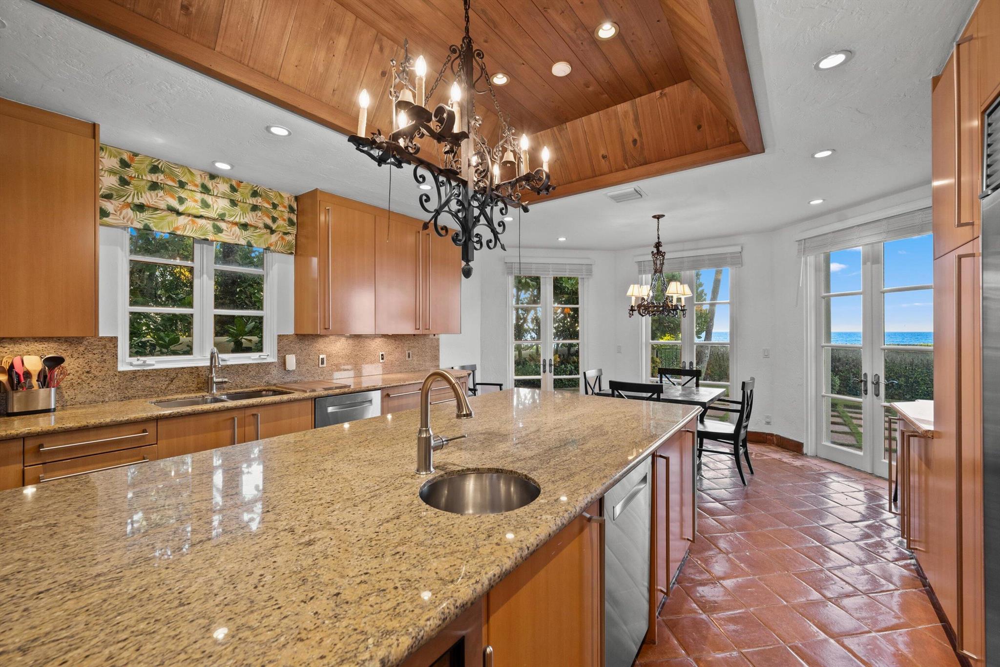 PROXIMITY PARK IN - Residential Lease