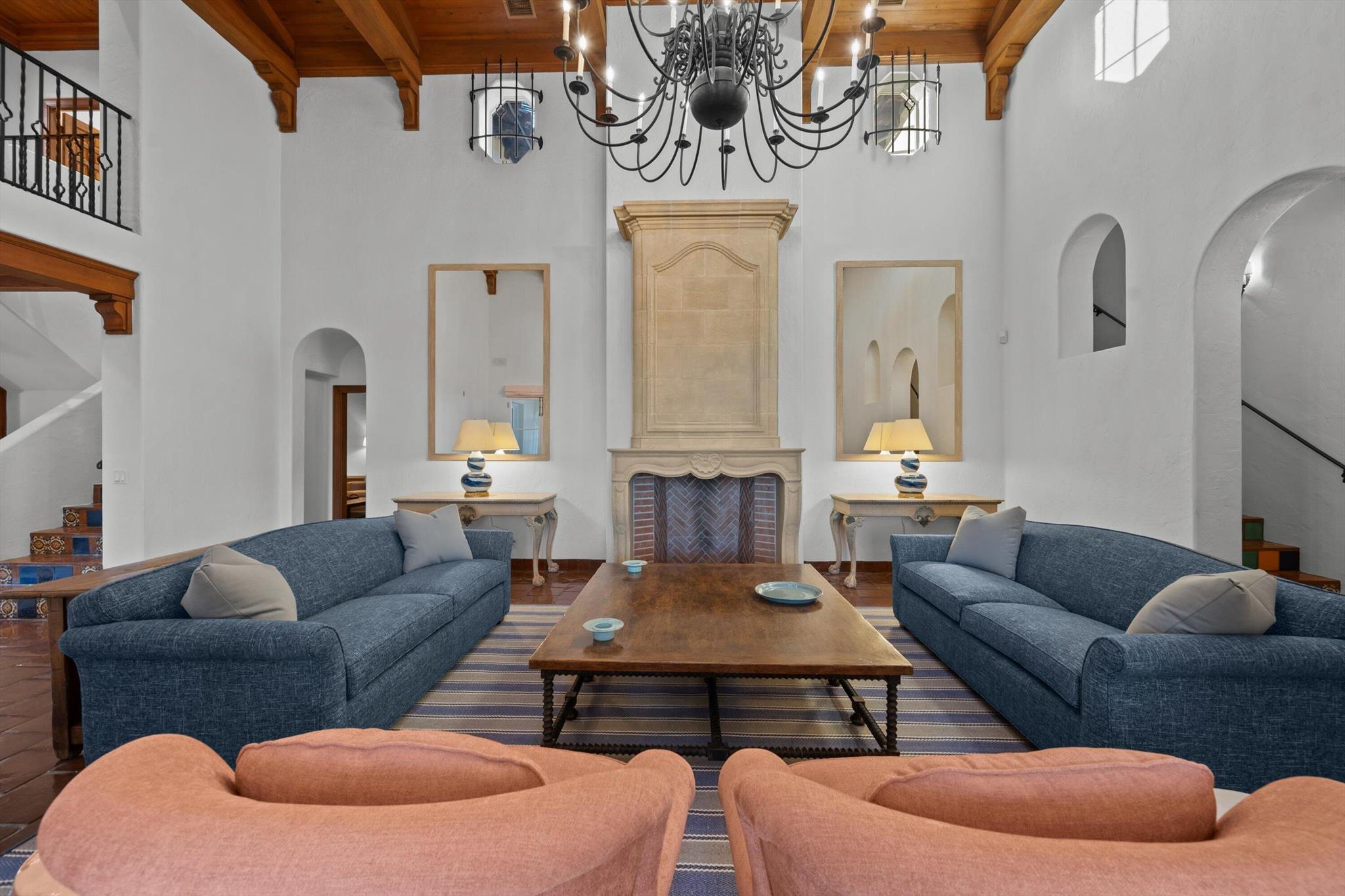 PROXIMITY PARK IN - Residential Lease