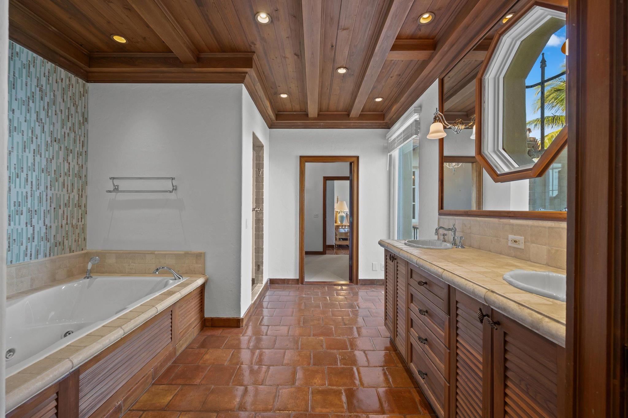 PROXIMITY PARK IN - Residential Lease