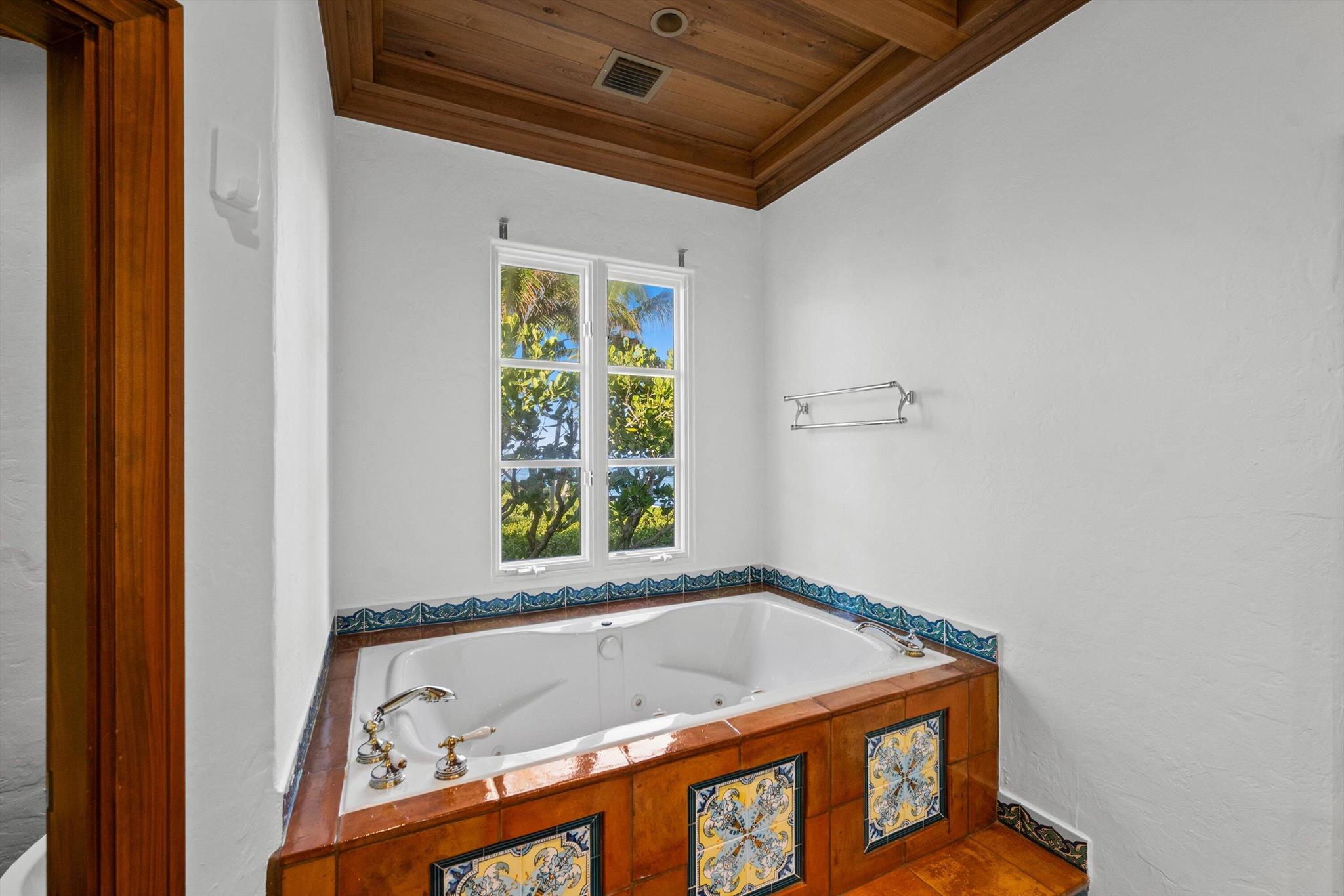 PROXIMITY PARK IN - Residential Lease