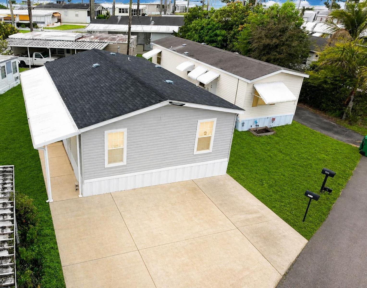 8516 SW 17th Court