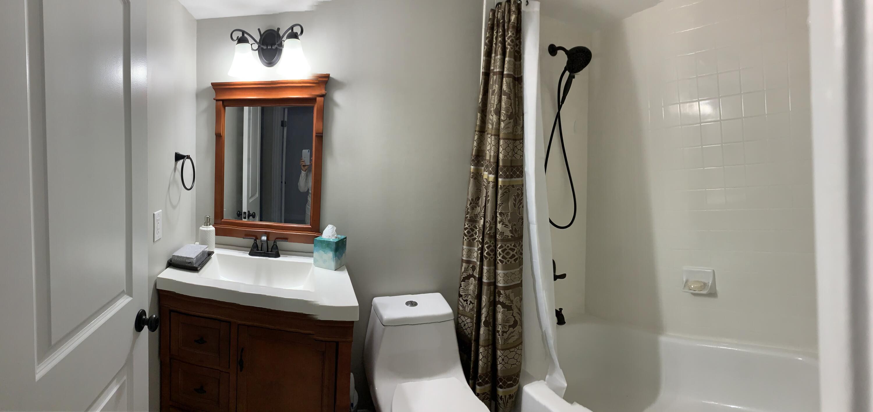 BAY REACH CONDO - Residential Lease