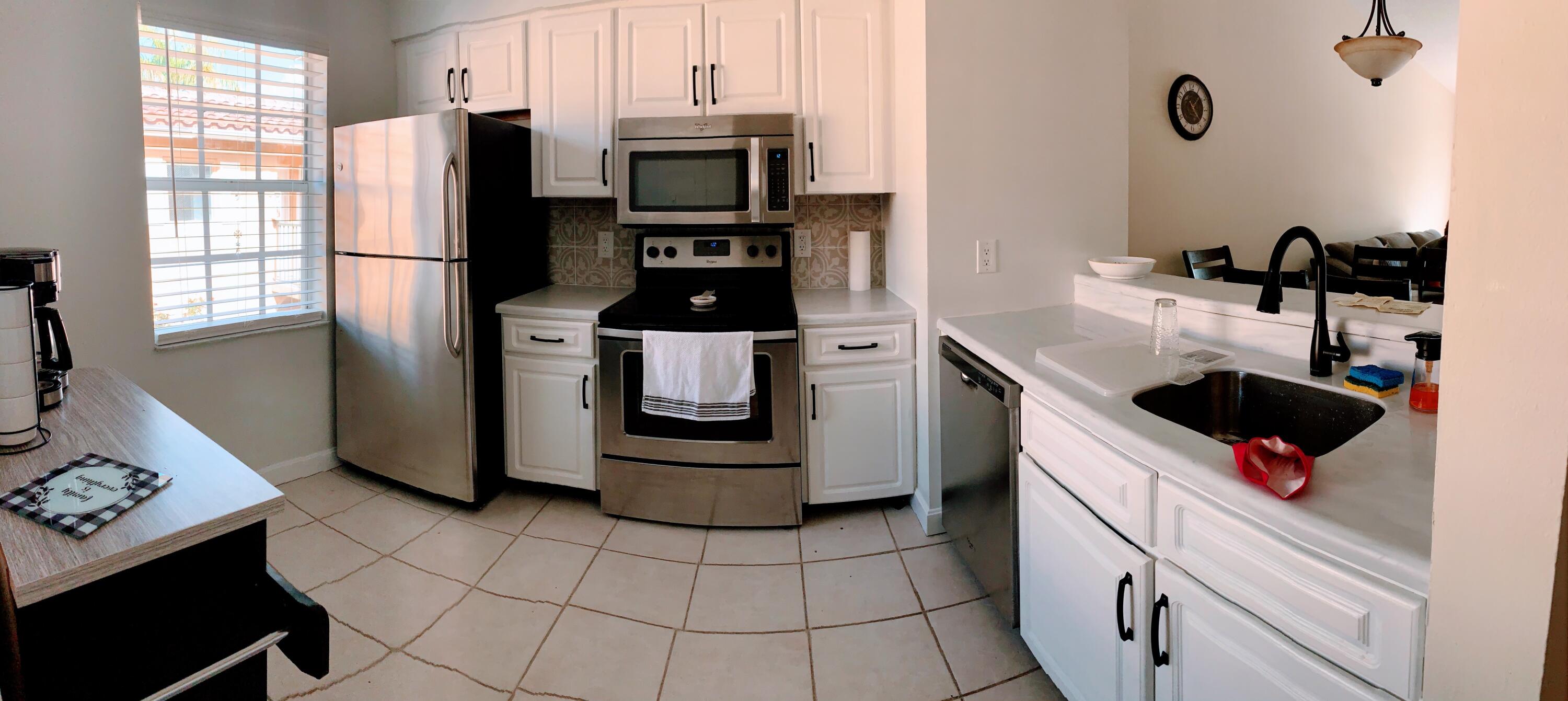 BAY REACH CONDO - Residential Lease