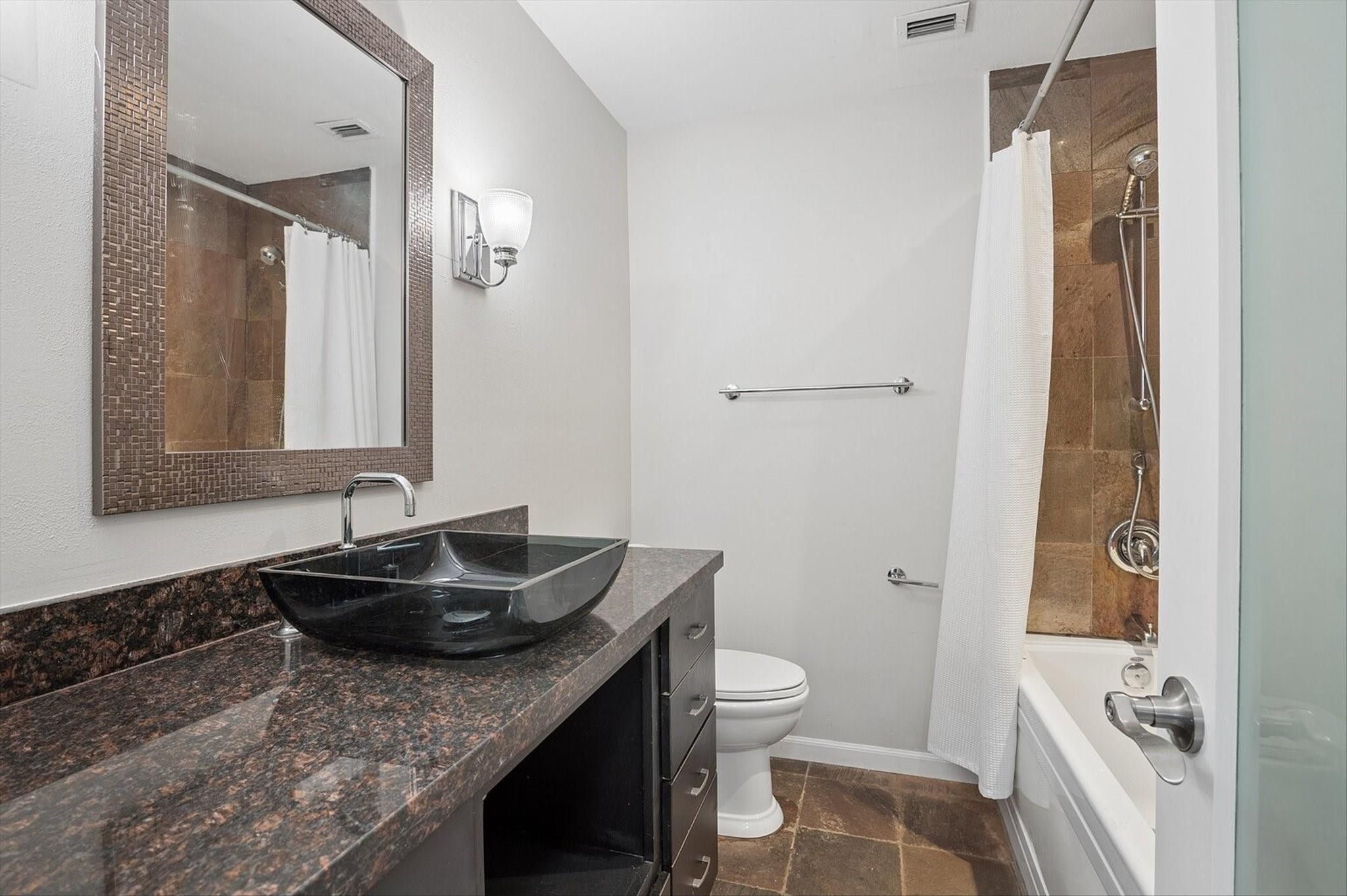 ISLAND VIEW 33-2 B - Residential Lease