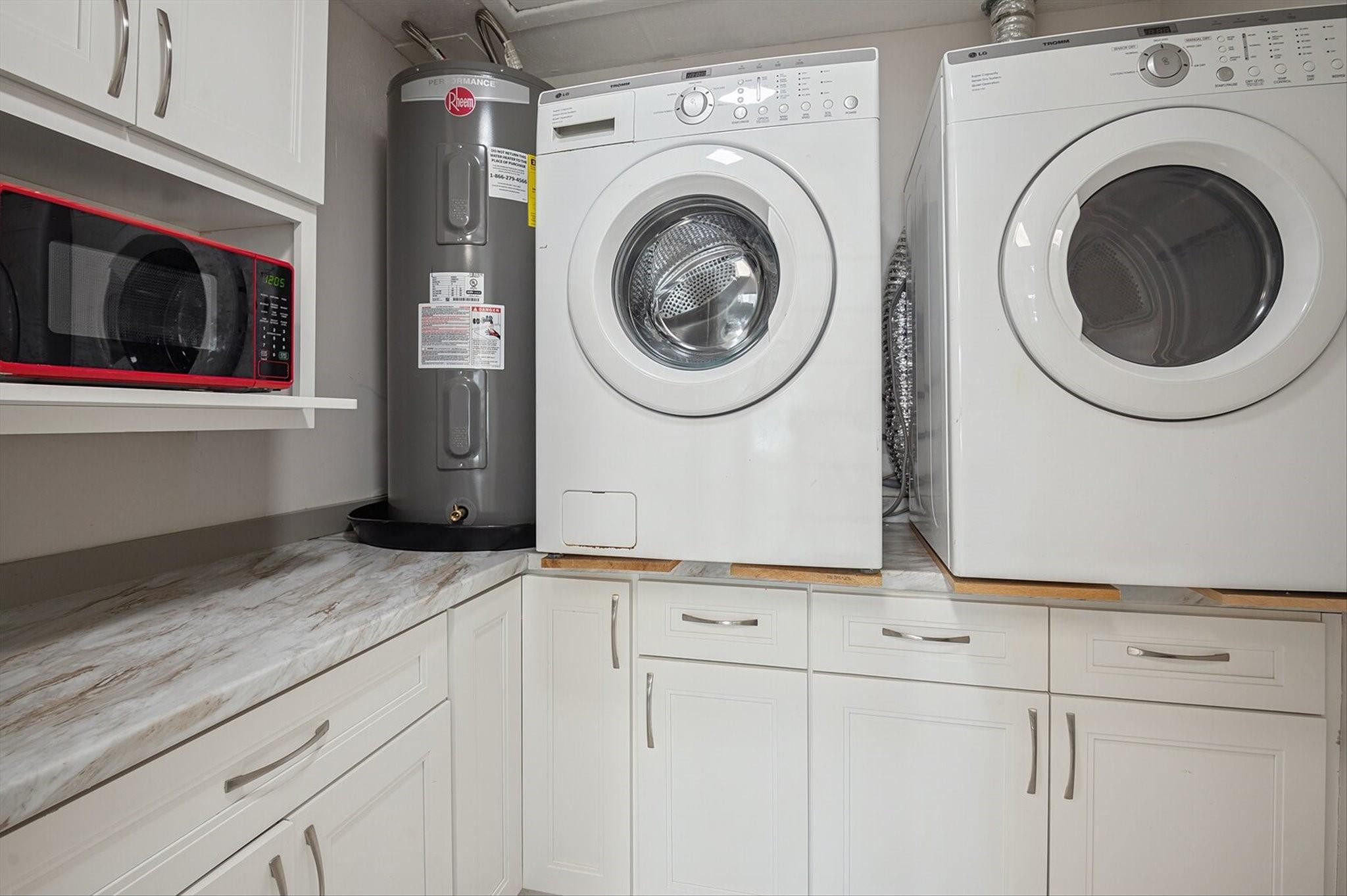 ISLAND VIEW 33-2 B - Residential Lease