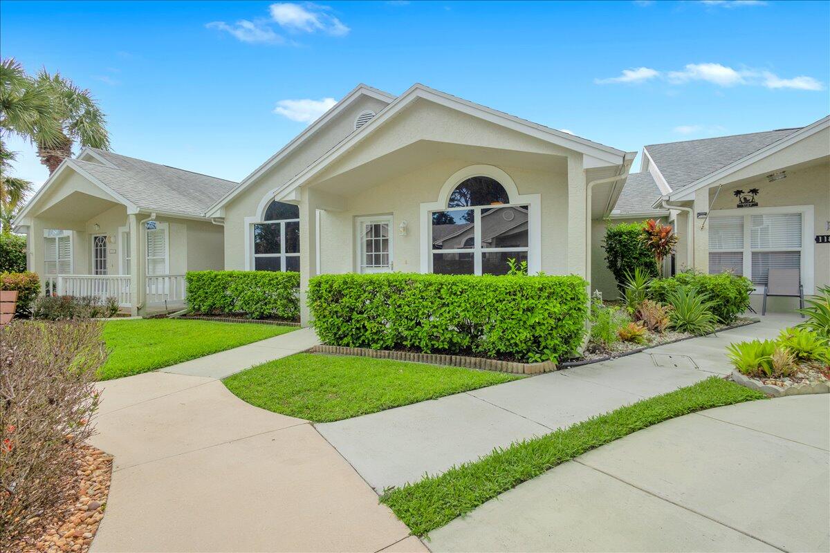 1189 NW Lombardy Drive